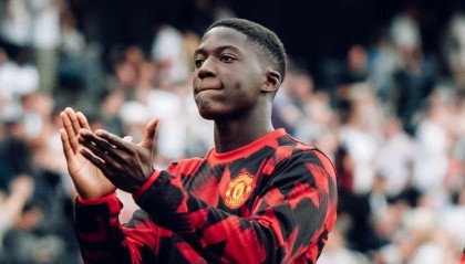 曼晚：梅努目前更多是沮丧，他在阿莫林麾下失去了比赛节奏