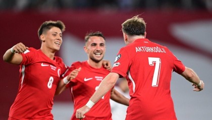 居莱尔：亚马尔非常出色也很有天赋，但我们场上位置并不相同